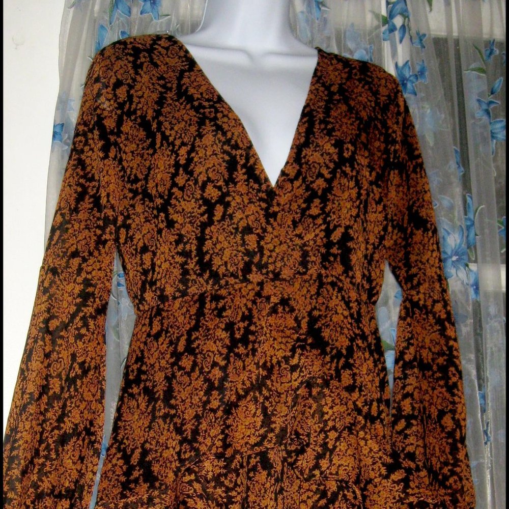 Very Pretty NEW Womens Flower Floral Ruffle Long Sleeve MINI DRESS Black Rust M